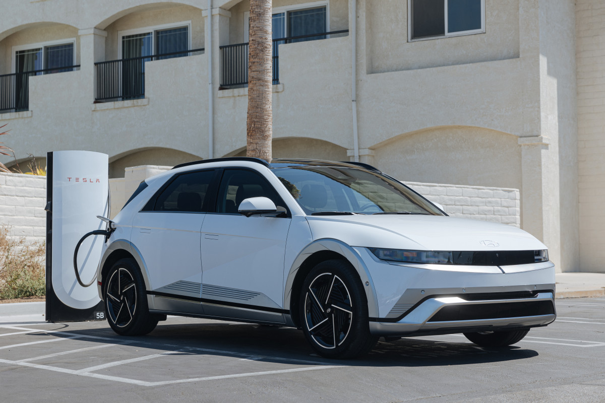 Ioniq 5 pego com quase zero botões – depois que a Hyundai prometeu mantê-los