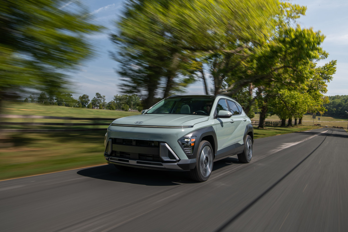 Hyundai faz recall de SUVs Kona 2026 devido ao risco de falha na direção