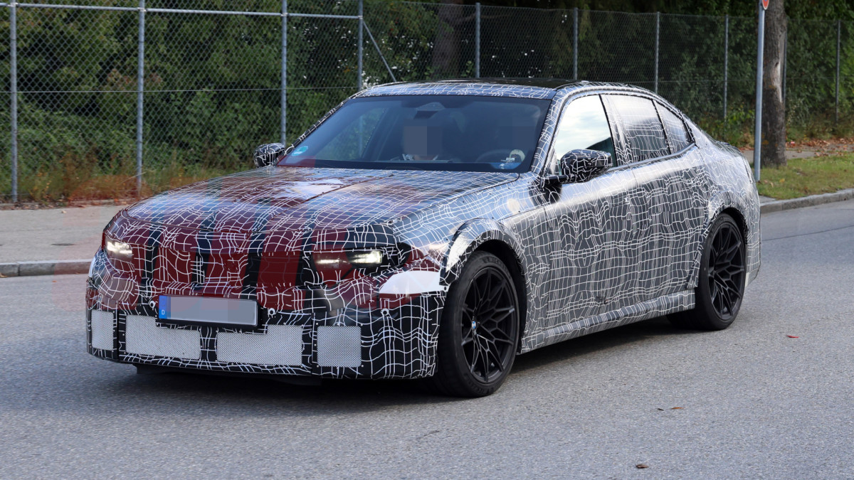 O Hybrid BMW M3 mostra seu rosto pela primeira vez