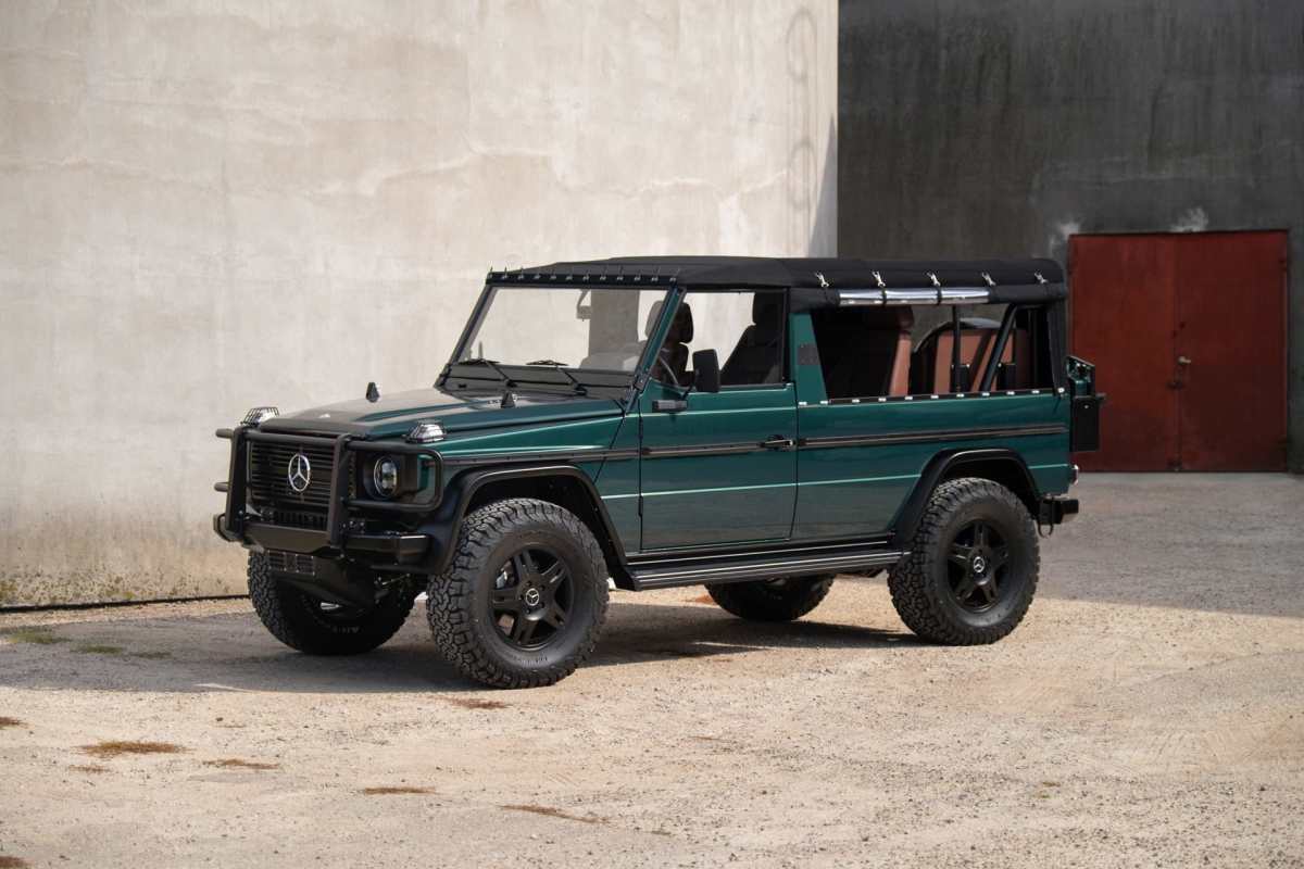 Este G-Wagen Cabriolet Restomod de US $ 250 mil acomoda oito pessoas com a capota abaixada