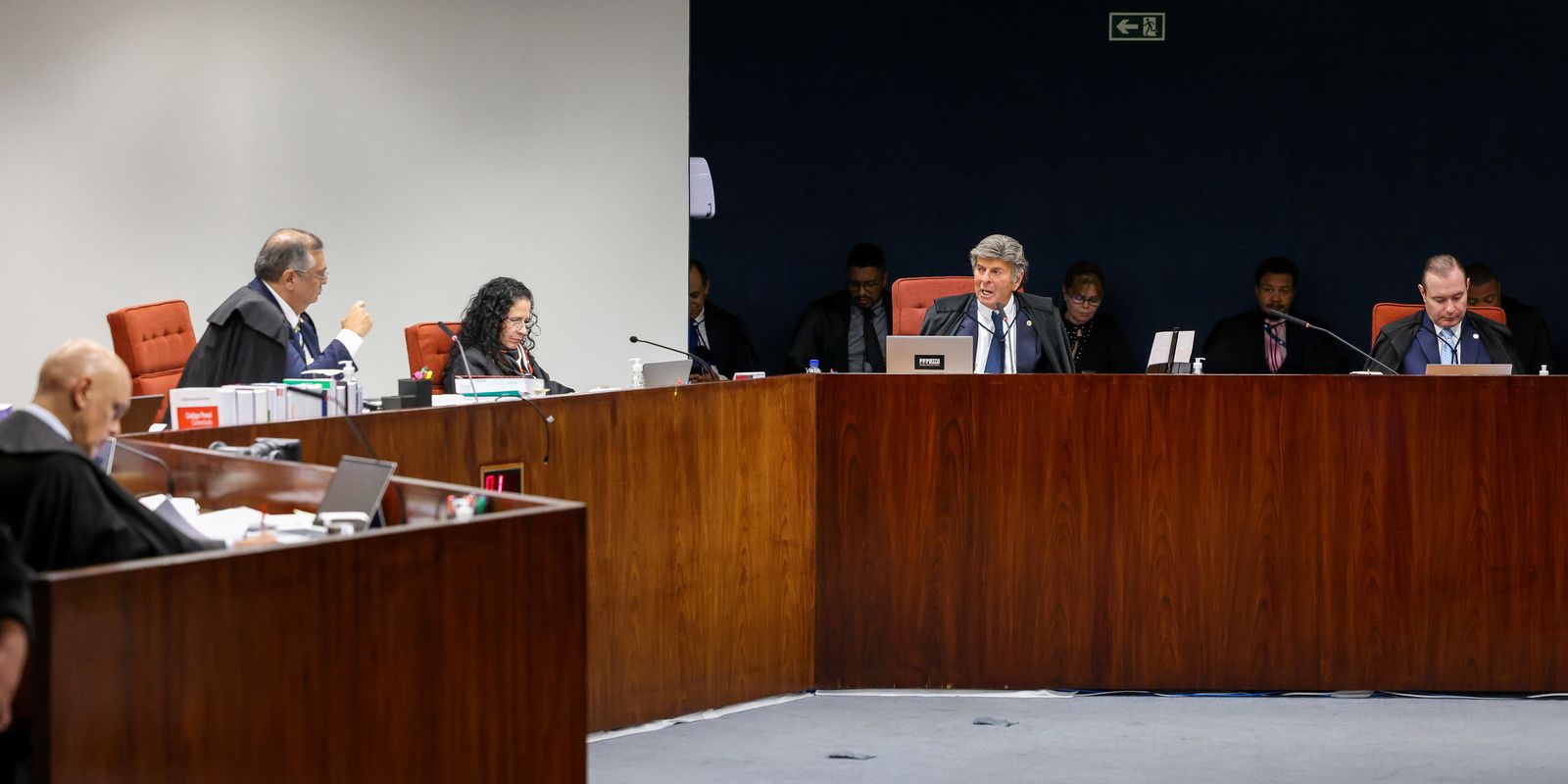 Por 4 votos a 1, STF condena sete réus do Núcleo 4 da trama golpista