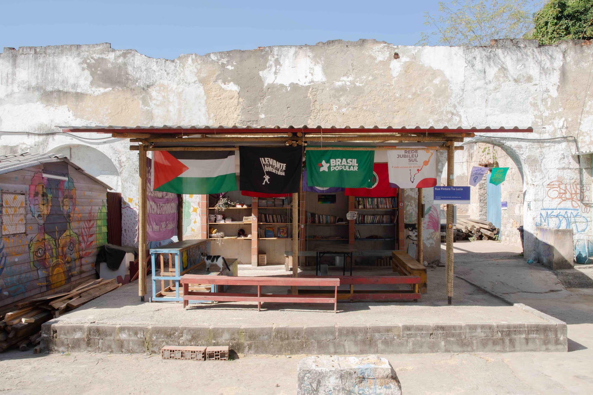 Quilombo da Gamboa Library Pavilion / Moradia Comum (Lanchonete  Lanchonete): Amanda Arcuri + Danilo Filgueiras + Gabriel Martucci