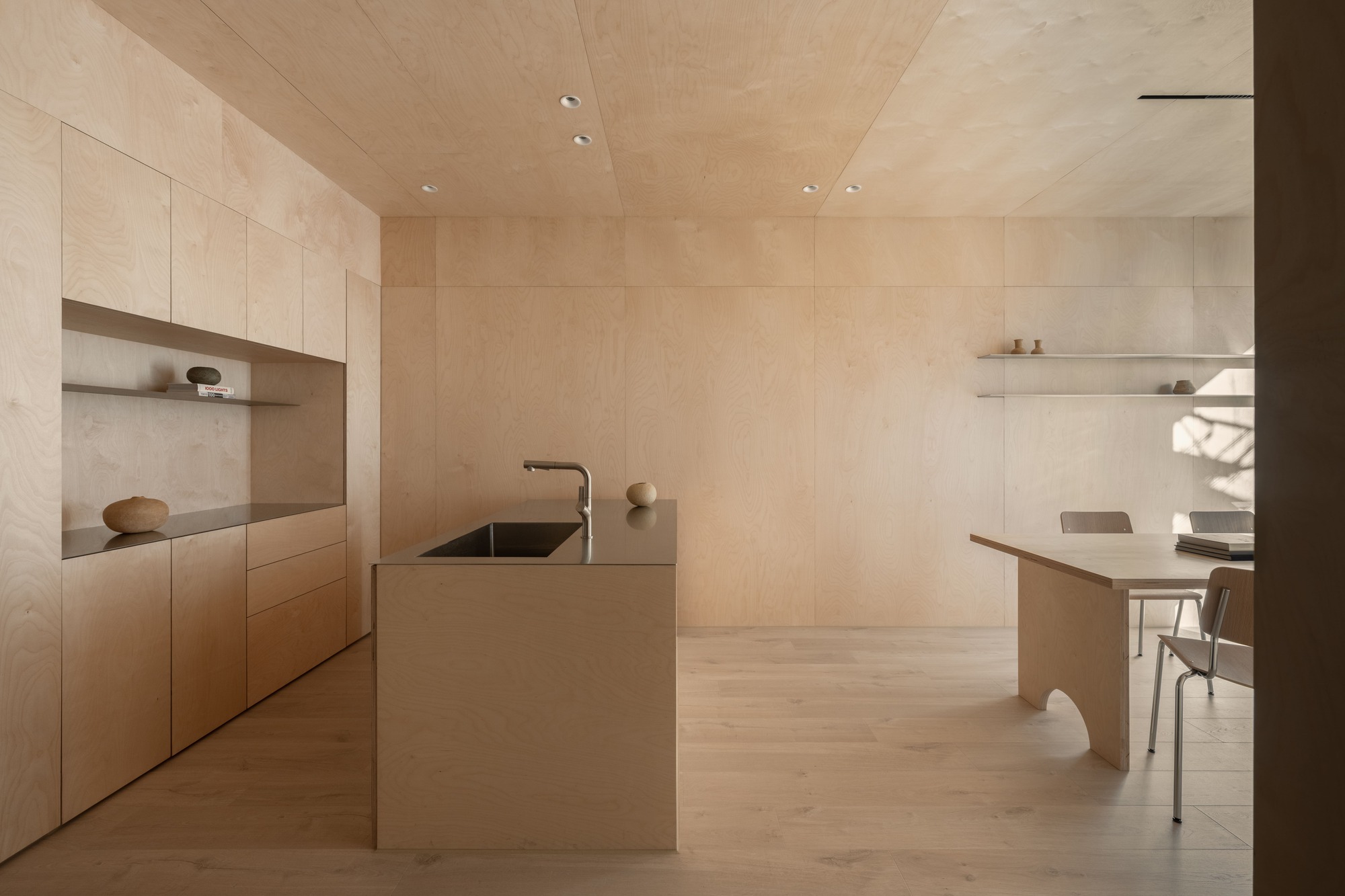 Casa Alley 10 / True Thing Design Studio