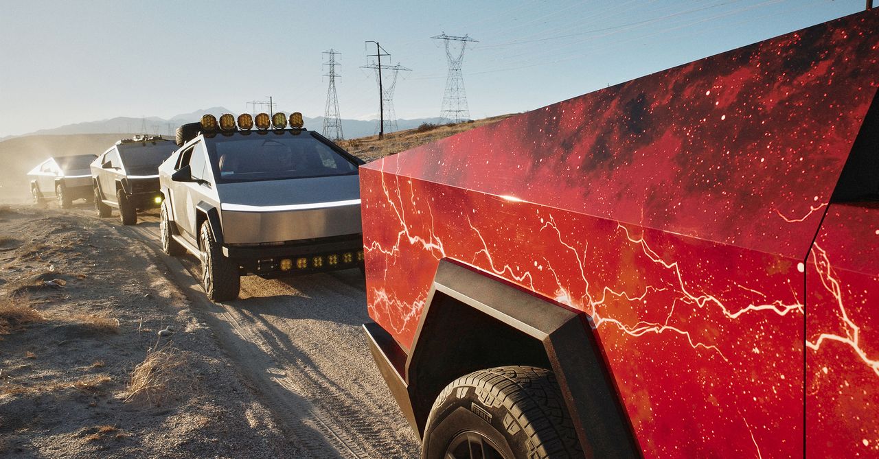 Cuspido, jurado e implacável: como é possuir um Cybertruck