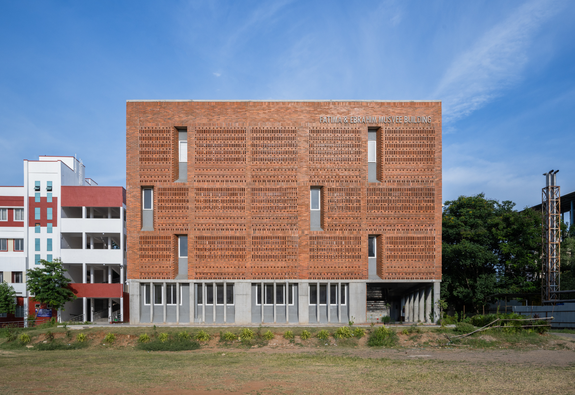 Escola Anjuman Teynampet Chennai / KSM Architecture