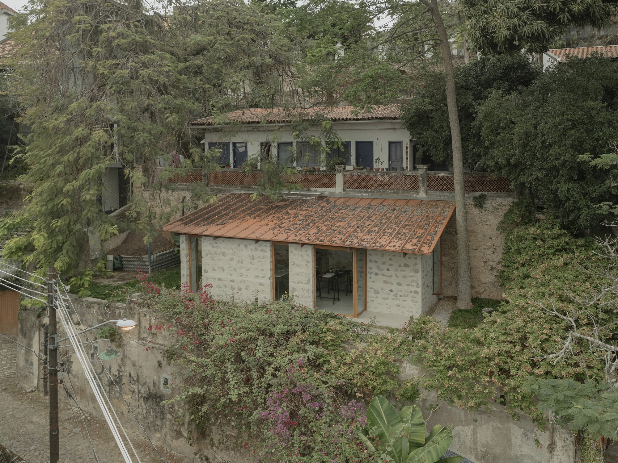 Sewing Atelier Studio / Atelier 77 + Matéria Base