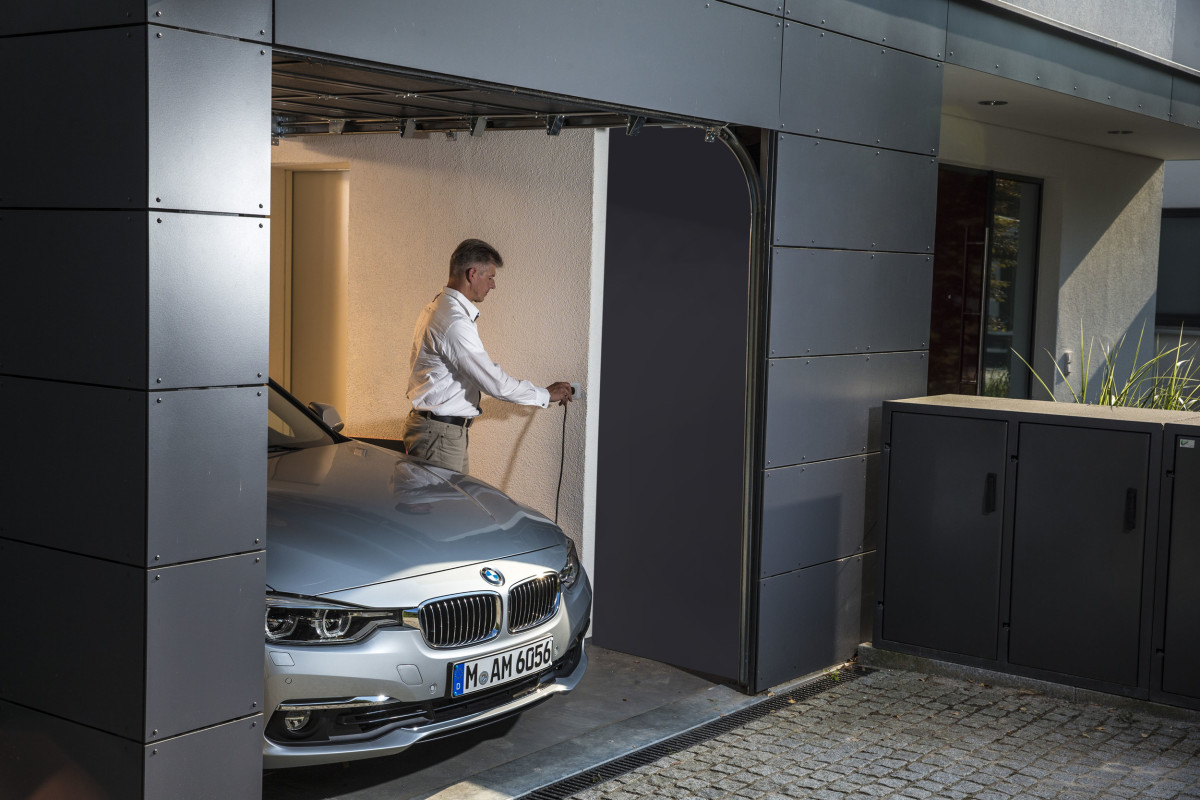 Esses modelos BMW agora vêm com um lado de combustão espontânea