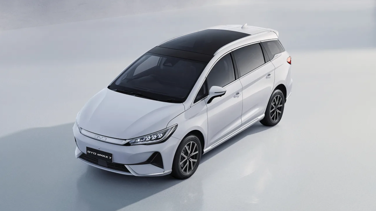 Esta minivan de US $ 25.000 é uma alternativa Honda Odyssey mais barata que os americanos não podem comprar