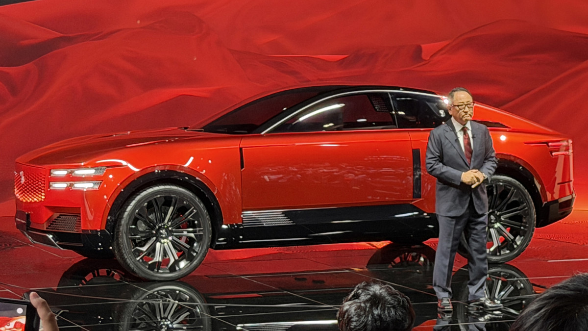 Um rival japonês da Rolls-Royce: Toyota lança a marca Century
