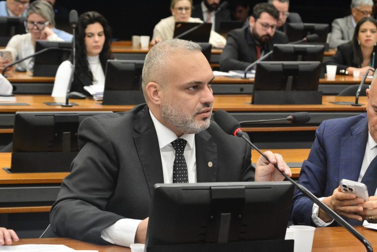 Comissão aprova projeto que endurece punições a empresas e sócios por fraudes em licitações – Notícias