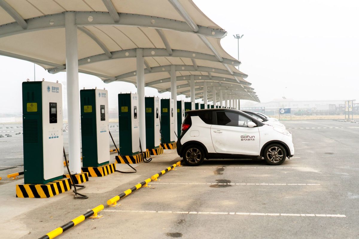 O mundo acabou de comprar 2 milhões de veículos elétricos em um mês – e não há desaceleração