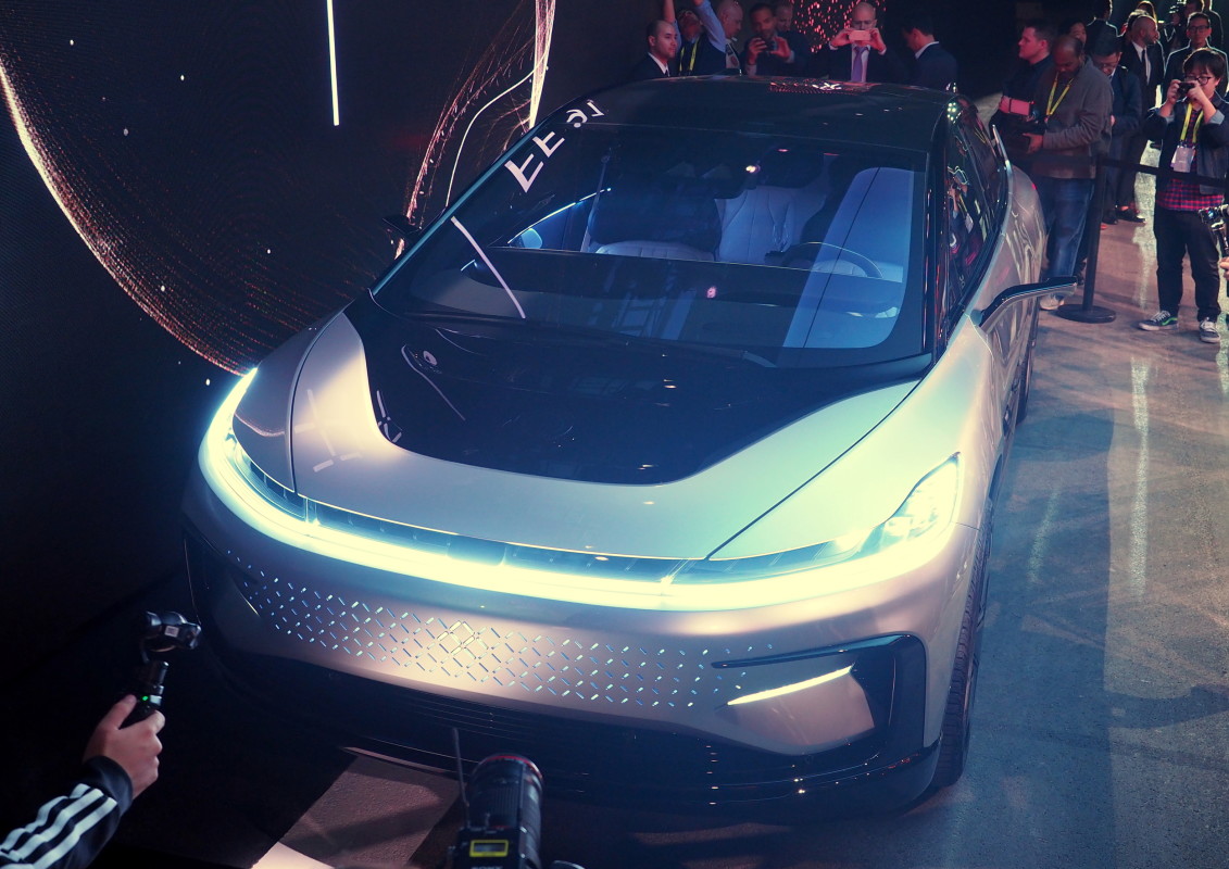 Faraday Future Prototype subiu em chamas, leva o escritório com ele