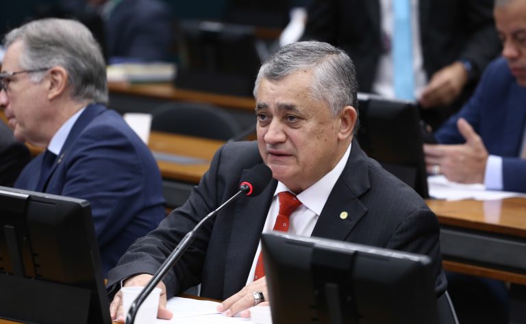 Projeto define como prática abusiva a cobrança de qualquer taxa sobre o Pix – Notícias