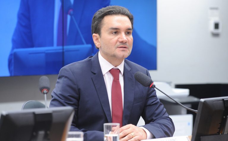 Celso Sabino faz balanço de sua gestão e projeta 10 milhões de turistas estrangeiros em 2025 – Notícias