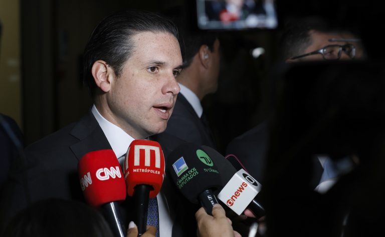 Câmara deve votar hoje projeto contra adulteração de bebidas, diz Hugo Motta – Notícias