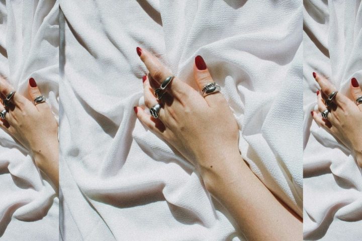 Experimentei a teoria das unhas vermelhas para ver se meu parceiro me acharia mais atraente