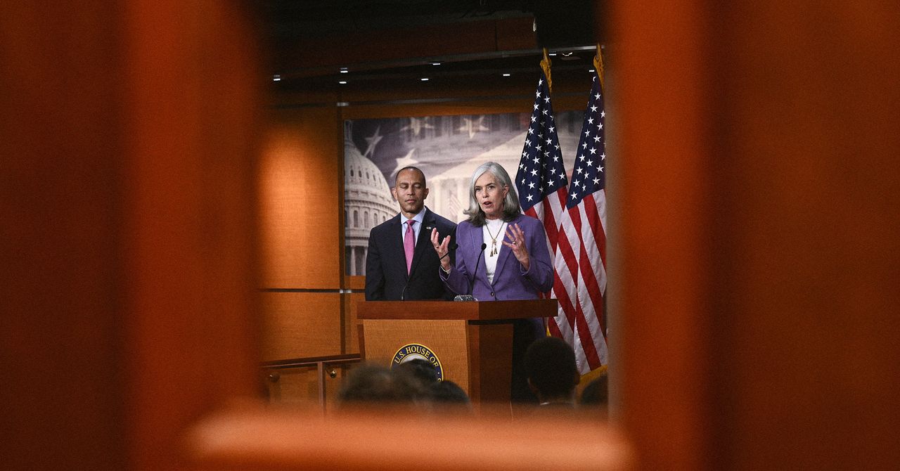 Centenas de pessoas com autorização ‘ultra secreta’ expostas pelo site dos democratas da Câmara