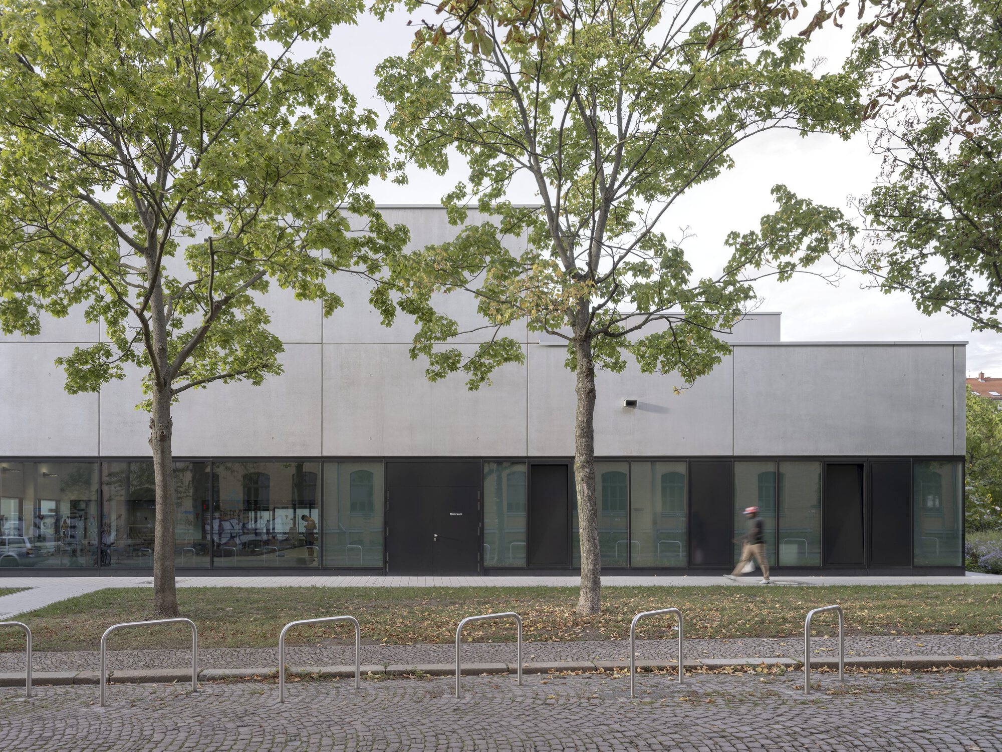 Piscina Modular Sportbad am Rabet / gmp Architects