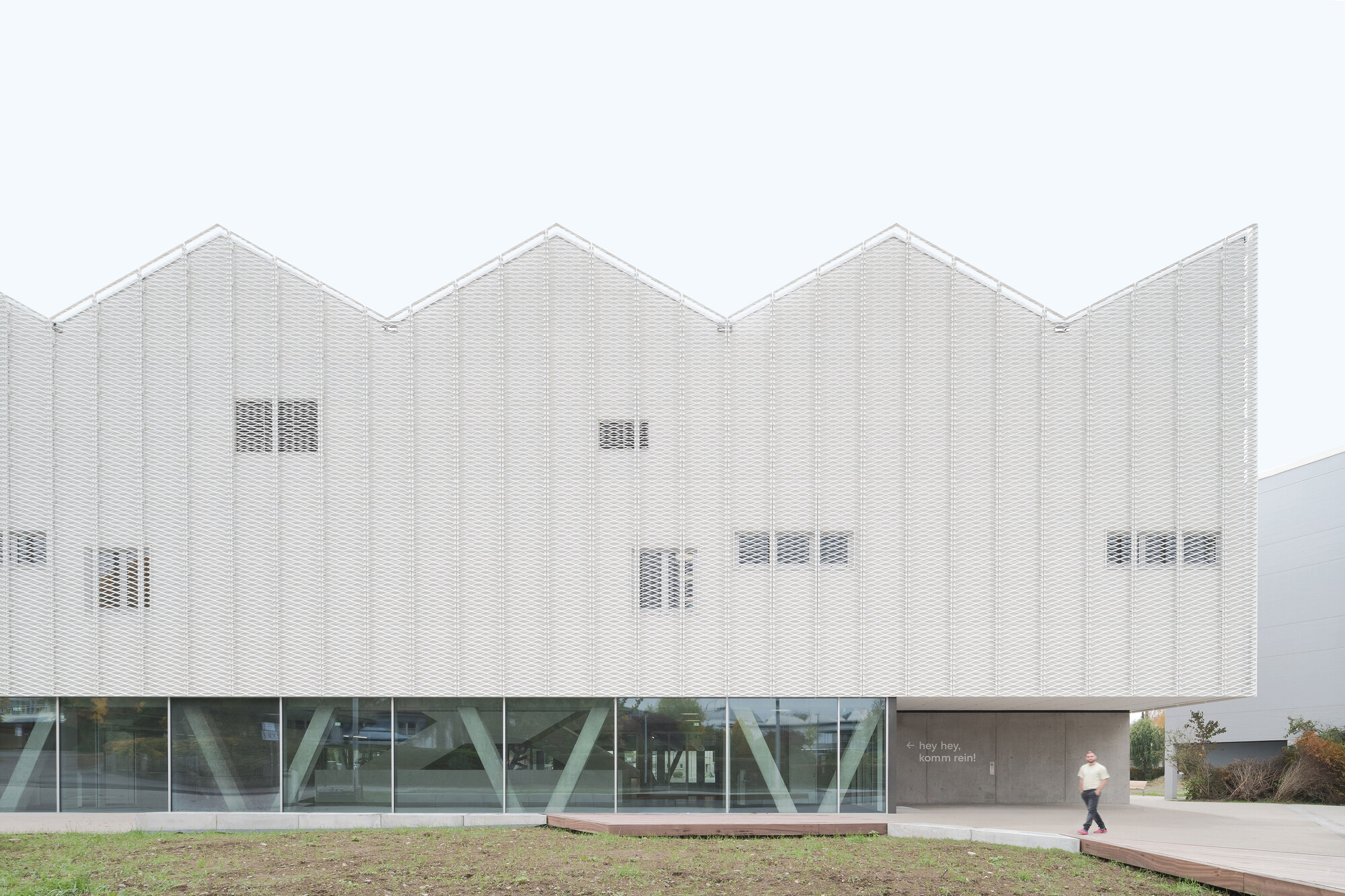 Centro de Esportes para o campus da überlingen School / Wulf Architects