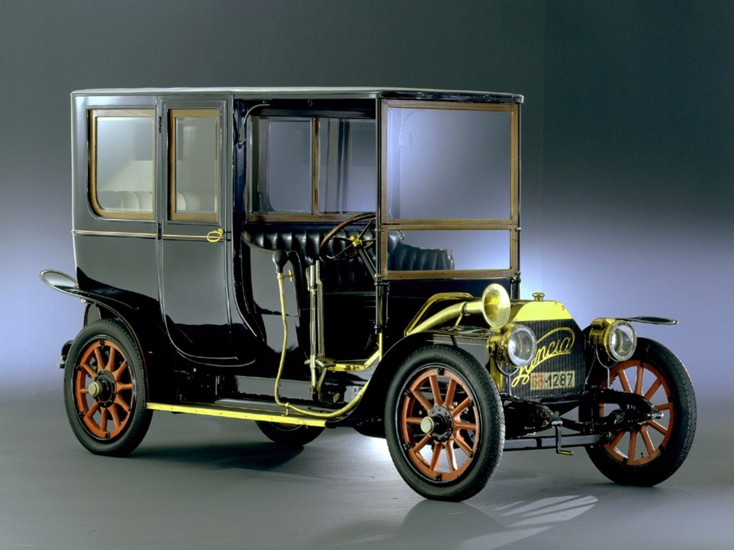 Lancia aos 119: uma retrospectiva do passado histórico da marca italiana