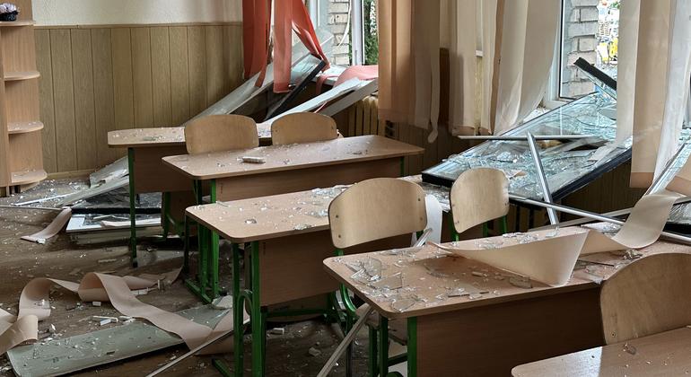 Mais de 340 centros de ensino danificados ou destruídos na Ucrânia este ano