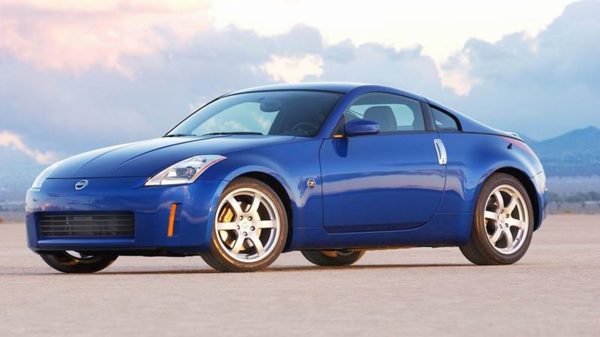 Nissan 350Z vs. 370Z: 5 maneiras principais pelas quais a Nissan melhorou seu lendário carro esportivo