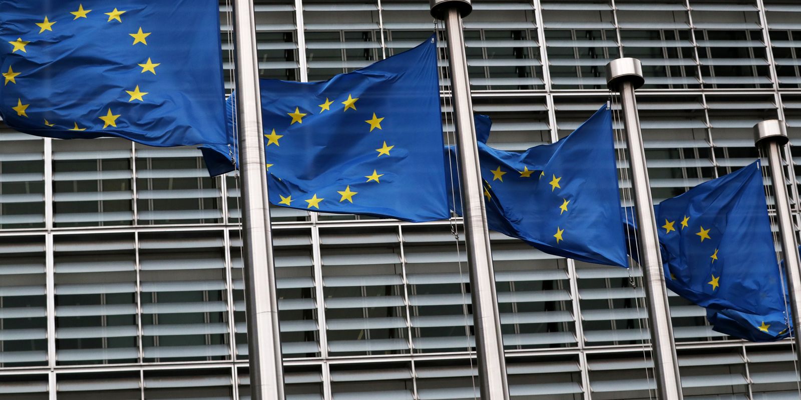 União Europeia afirma que poderá admitir novos membros até 2030