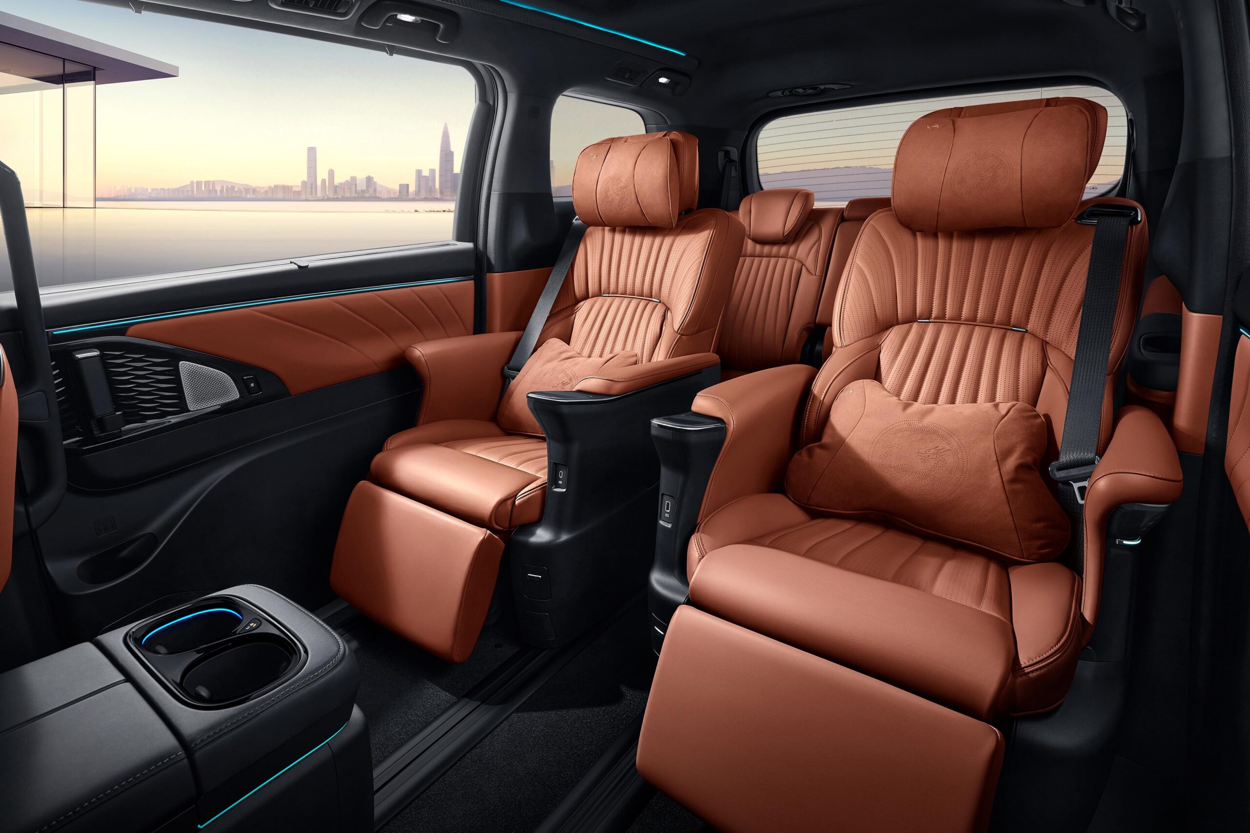 Preço e especificações do 2026 GAC M8: PHEV people mover chega para enfrentar o Carnival Hybrid