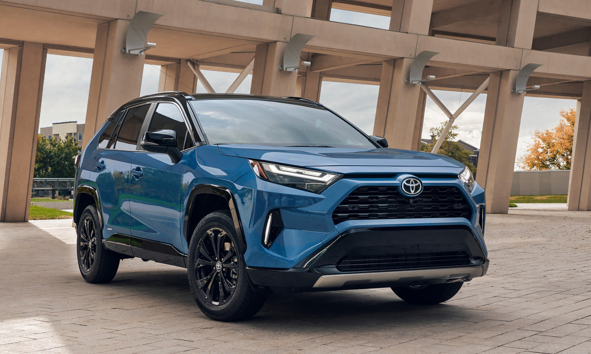 Toyota e Lexus fazem recall de milhares de veículos por erro de etiqueta