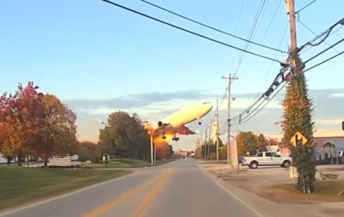 O número de mortos sobe para 13 no acidente do voo 2976 da UPS enquanto o NTSB confirma a separação do motor