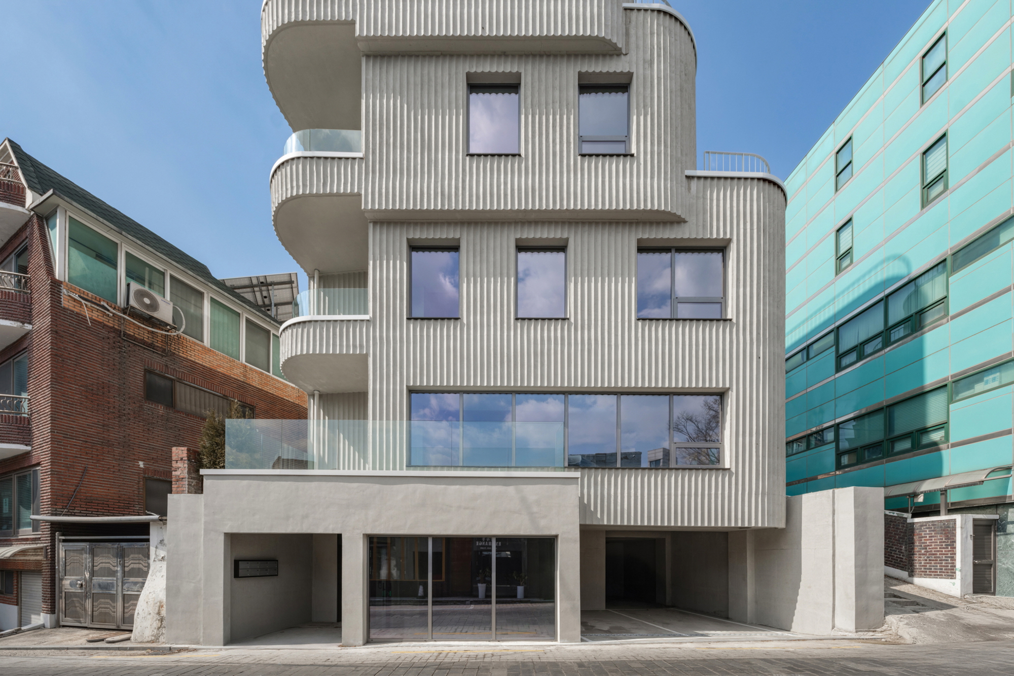 STACK / Johanjun Arquitetos | ArchDaily