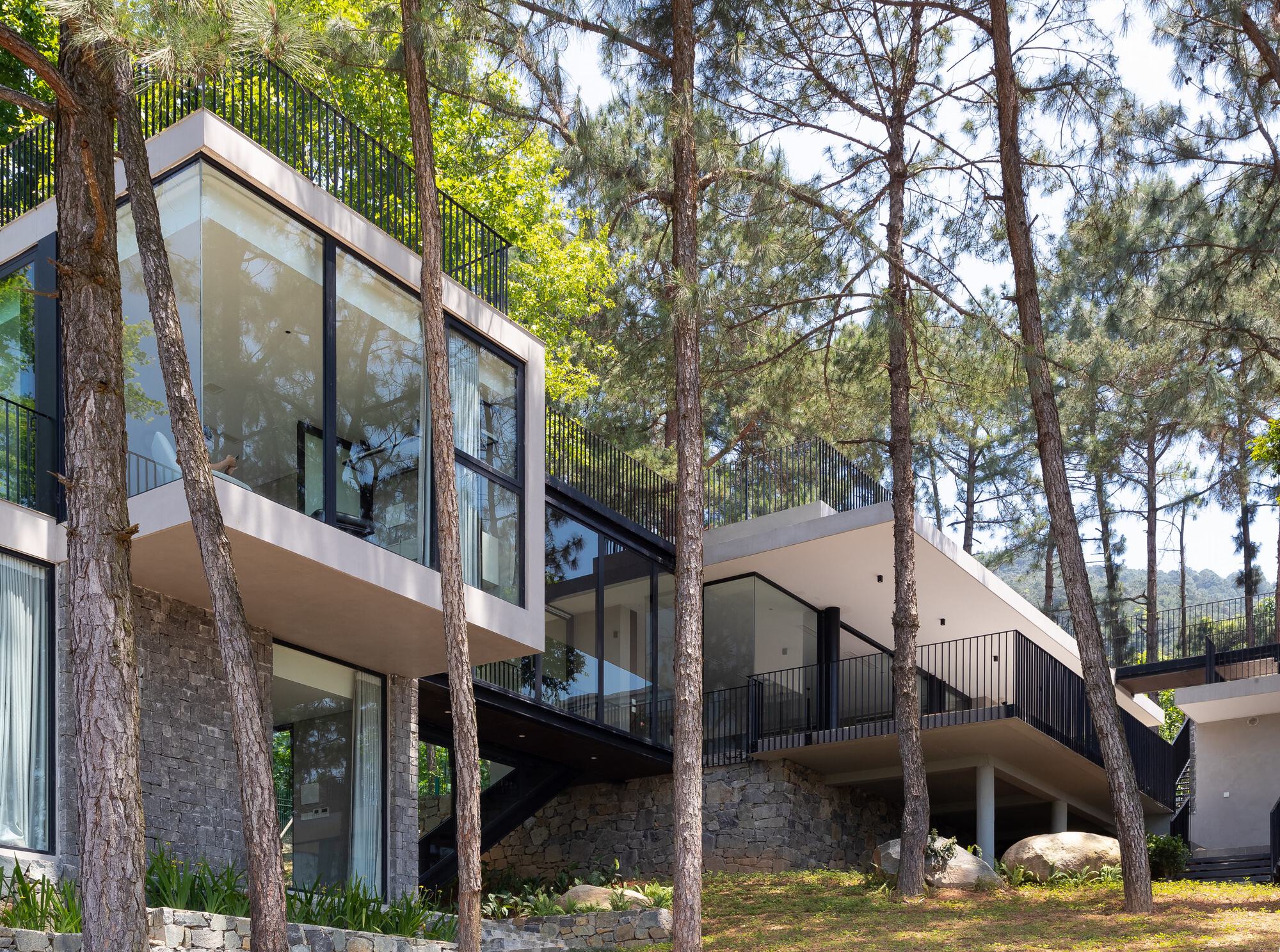 Casa de Retiro Tam Dao / Idee Architects