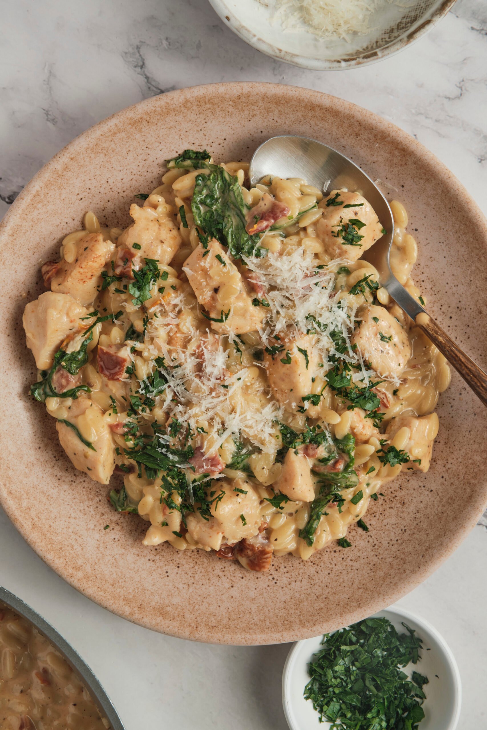 Marry Me Chicken Orzo – Comida Fé Fitness