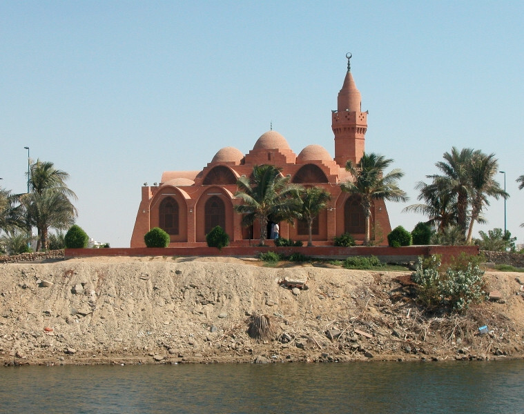 Abdelwahed El-Wakil recebe o prêmio Tamayouz pelo conjunto de sua obra em 2025