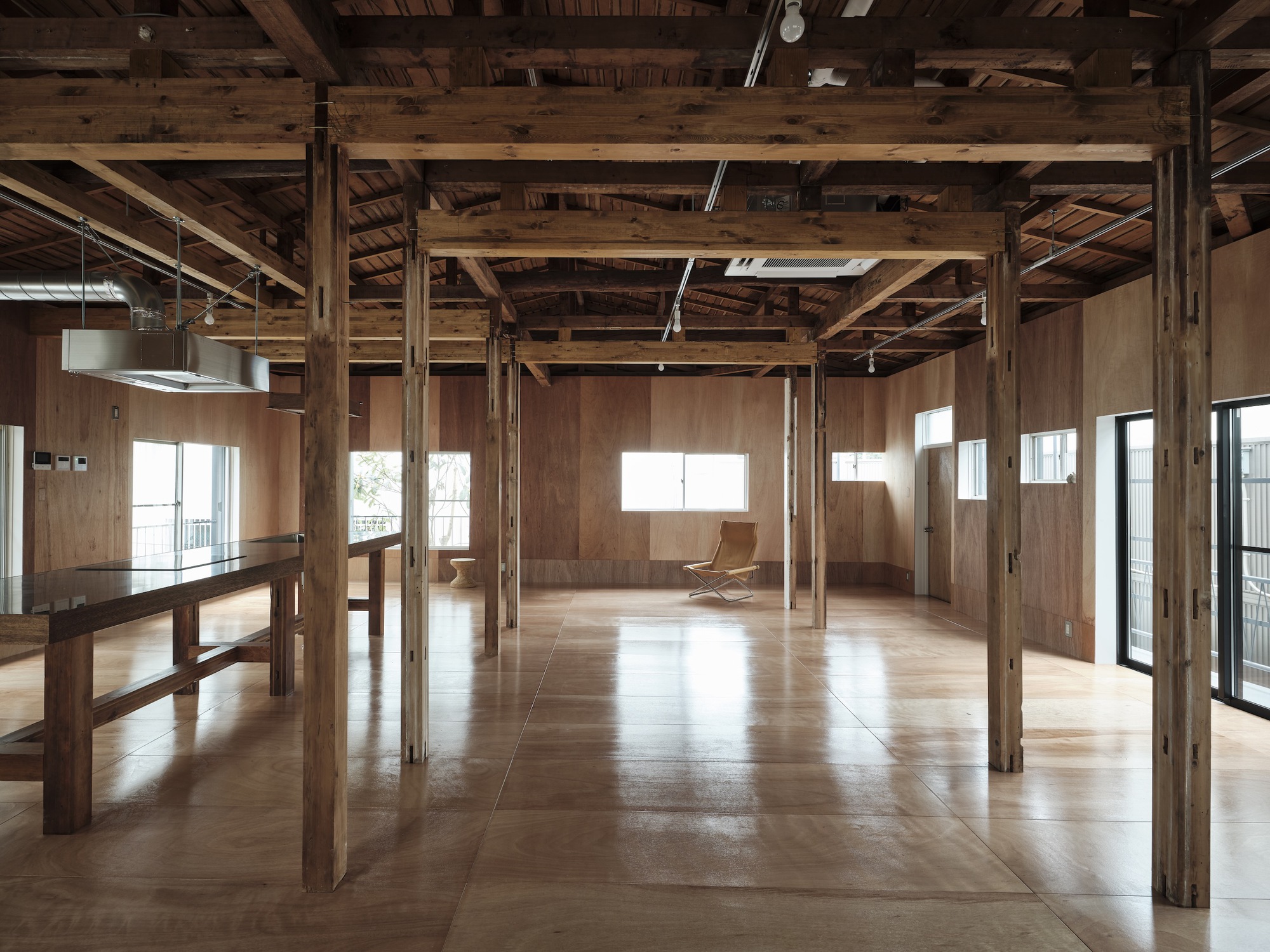 Espaço Comercial em Minato / ROOVICE