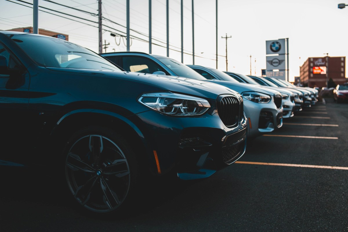 A inadimplência em empréstimos para automóveis está aumentando, tornando mais difícil conseguir um empréstimo