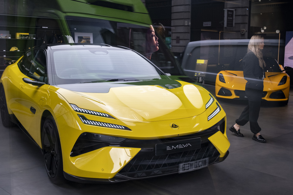 Lotus Emeya quebra recordes de carregamento de EV com uma carga de 10 a 80% em 13 minutos