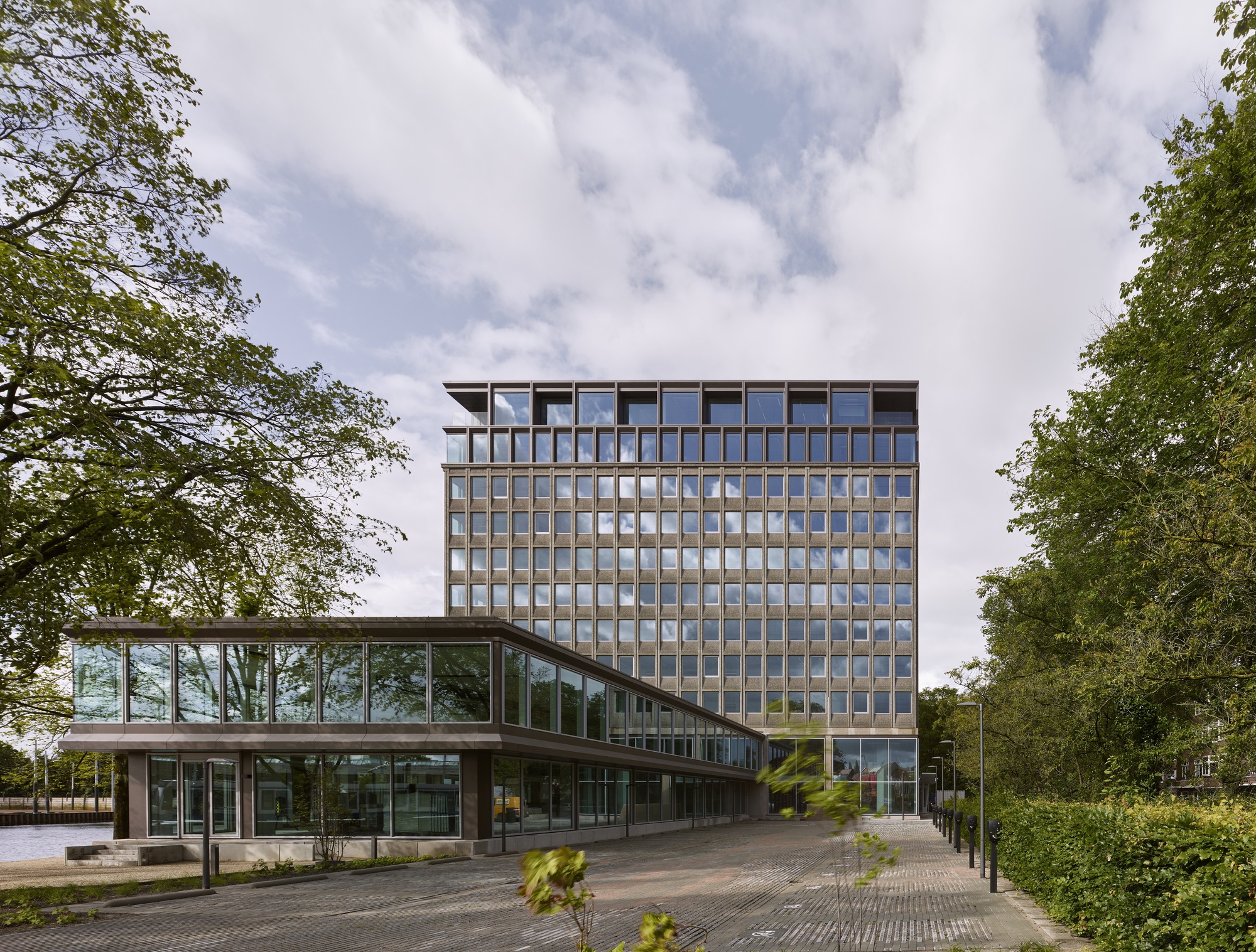 Transformação do edifício de escritórios Staal-Kade / Office Winhov