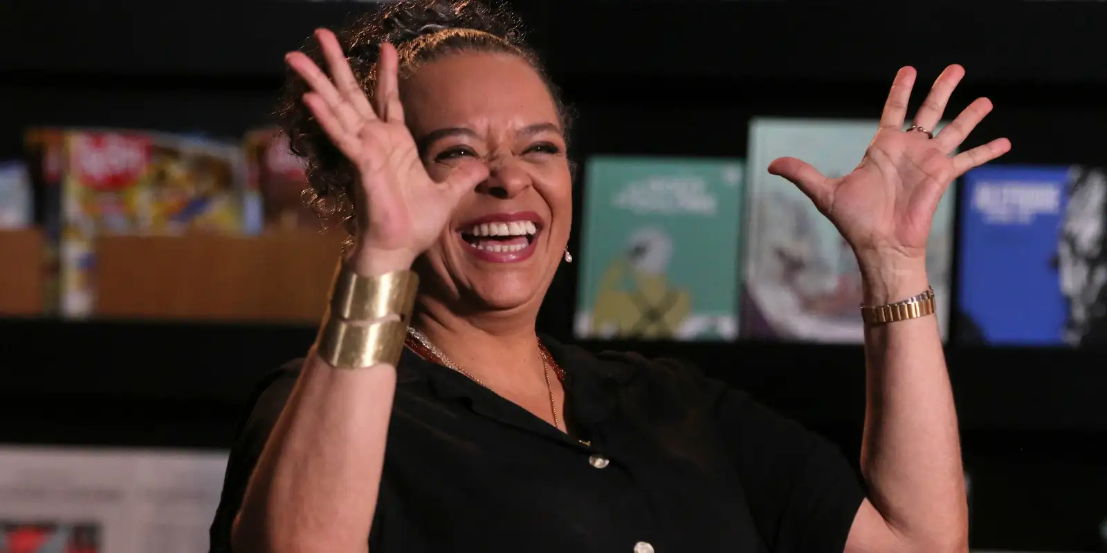 Ana Maria Gonçalves toma posse hoje na Academia Brasileira de Letras