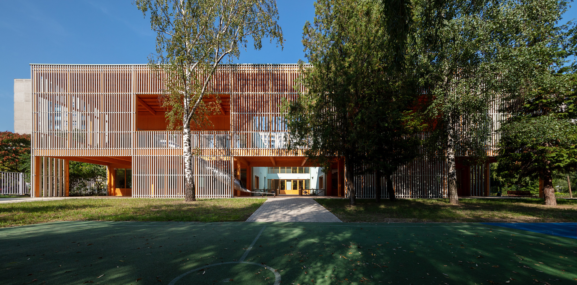 Jardim de Infância Vizafógó Budapeste / Archikon Architects