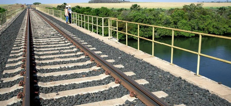 Brasil volta aos trilhos: ANTT destrava Ferrogrão e EF-118 e retoma o ciclo das grandes concessões ferroviárias — Agência Nacional de Transportes Terrestres