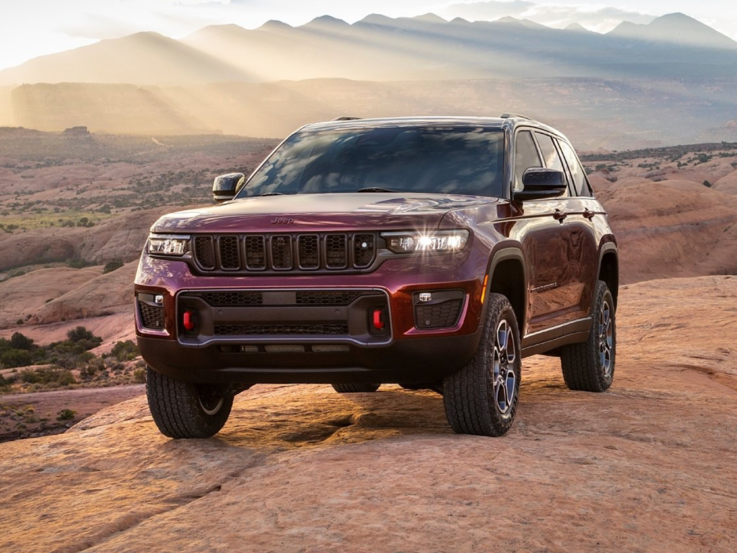 Agência Federal de Segurança reabre recall do Jeep Grand Cherokee após reclamações do proprietário
