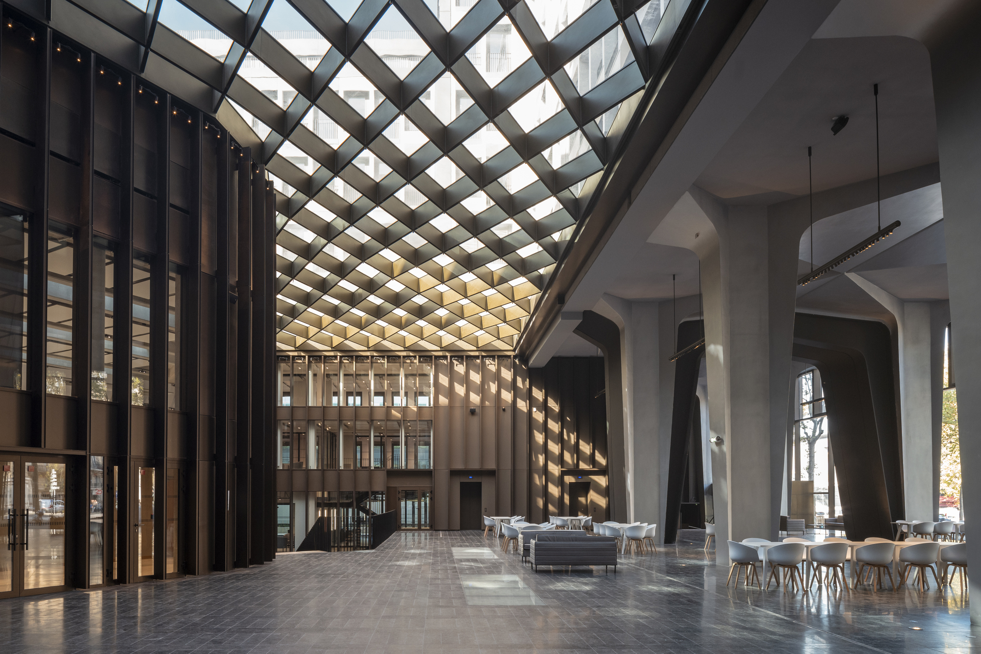 Edifício de escritórios Grande Armée L1ve / Baumschlager Eberle Architects