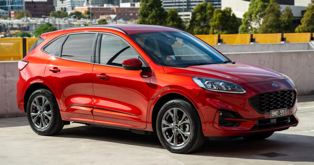 Ford Escape PHEV recolhido por risco de incêndio