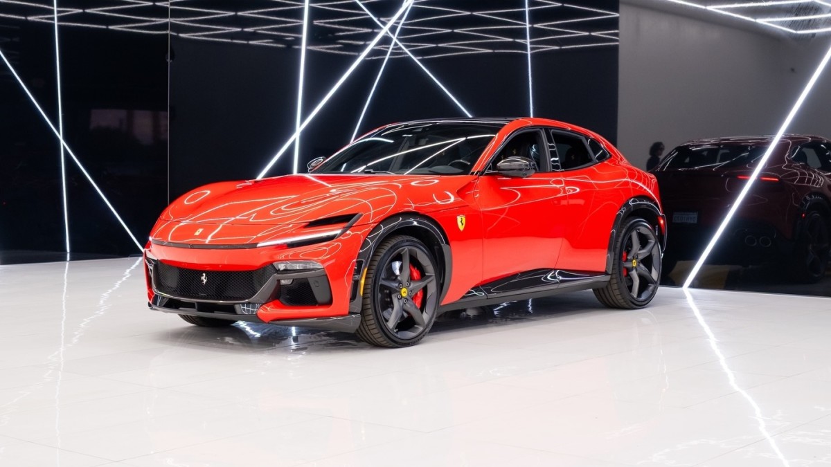 Ferrari Purosangue de $ 580 mil à venda com 1.000 milhas é uma rara chance de pular a lista de espera