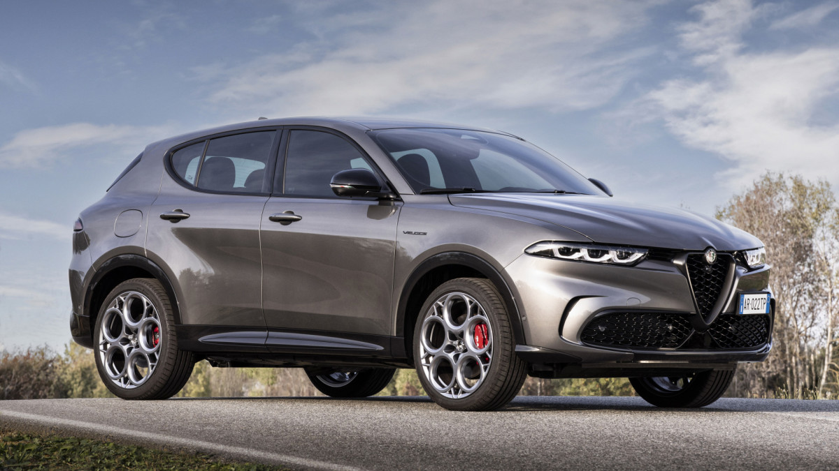 Dodge Hornet e Alfa Romeo Tonale PHEVs recuperados devido ao colapso dos pedais de freio