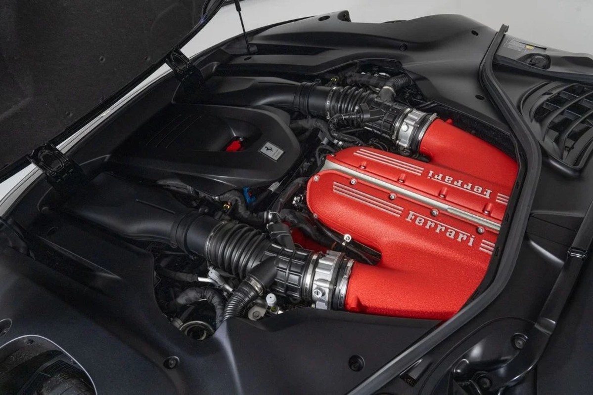 2025 Ferrari 12Cilindri à venda com 214 milhas e especificações Stealth