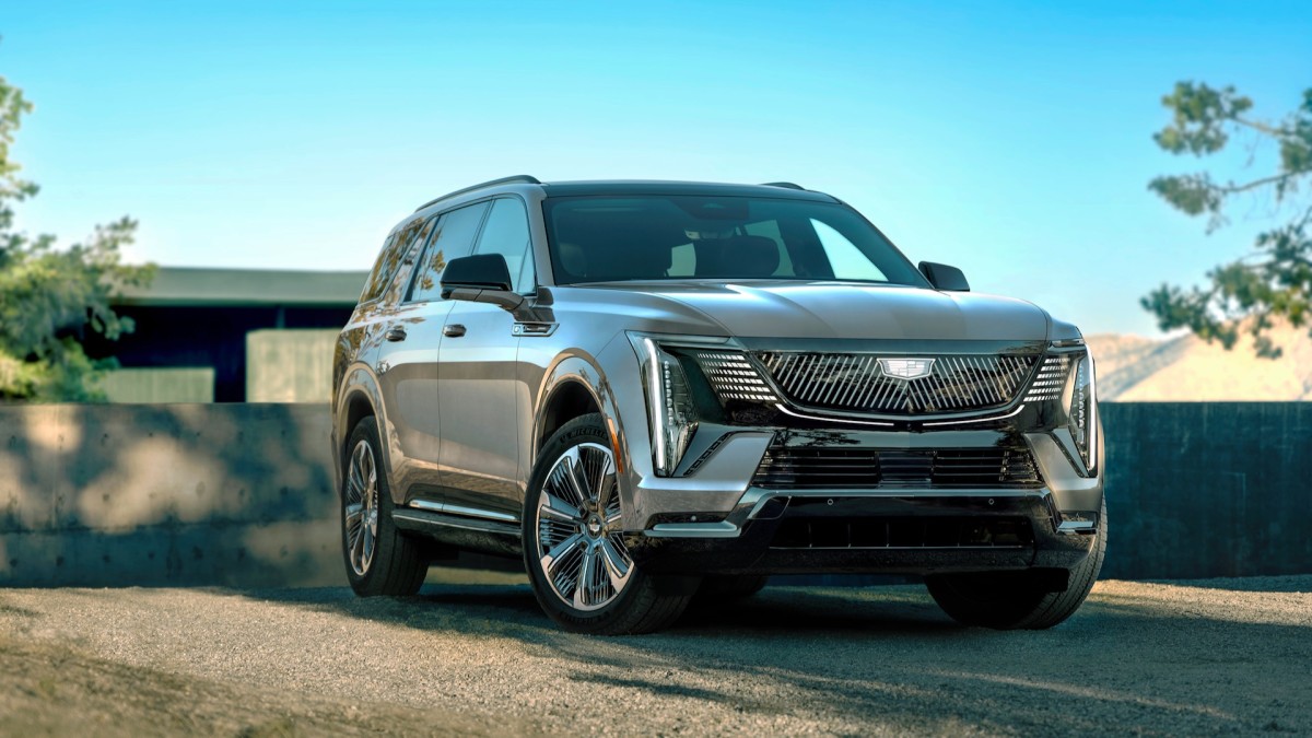 Americanos agora gastam muito mais em Cadillacs do que em BMWs e Mercs