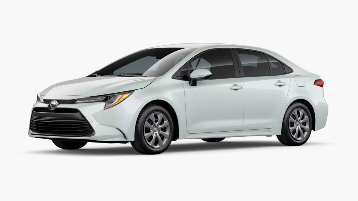 2026 Toyota Corolla é super barato para alugar nesta temporada de férias