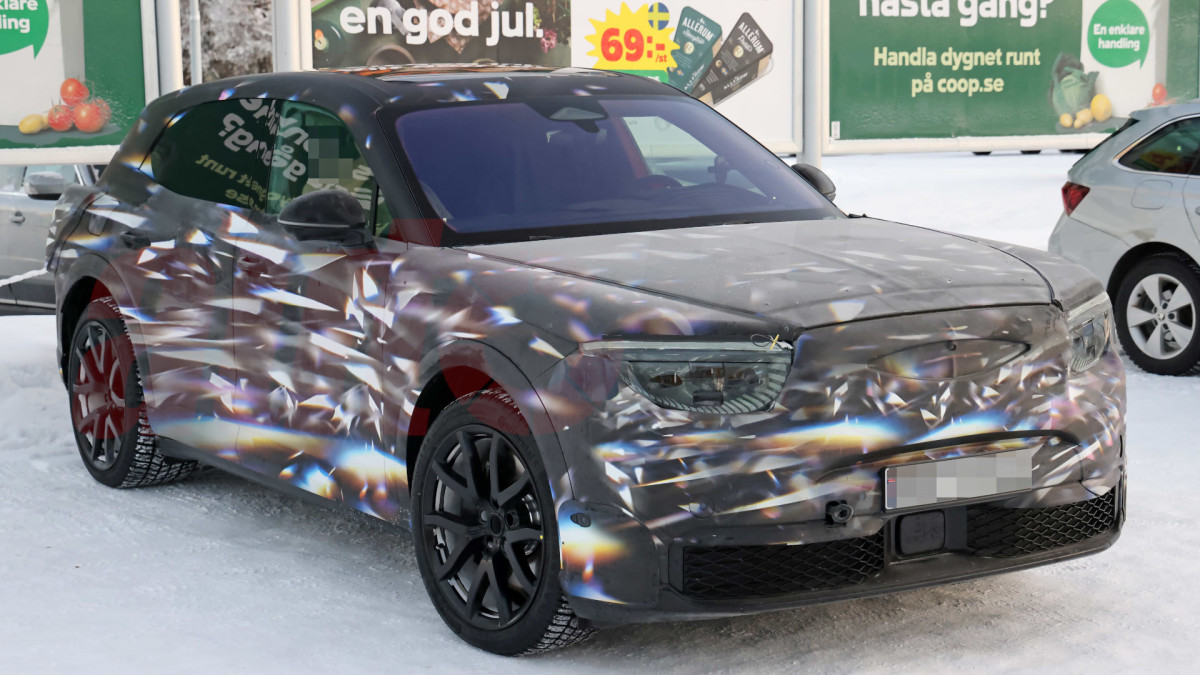 SPIED: O SUV bebê da Bentley se mostra com um interior deslumbrante